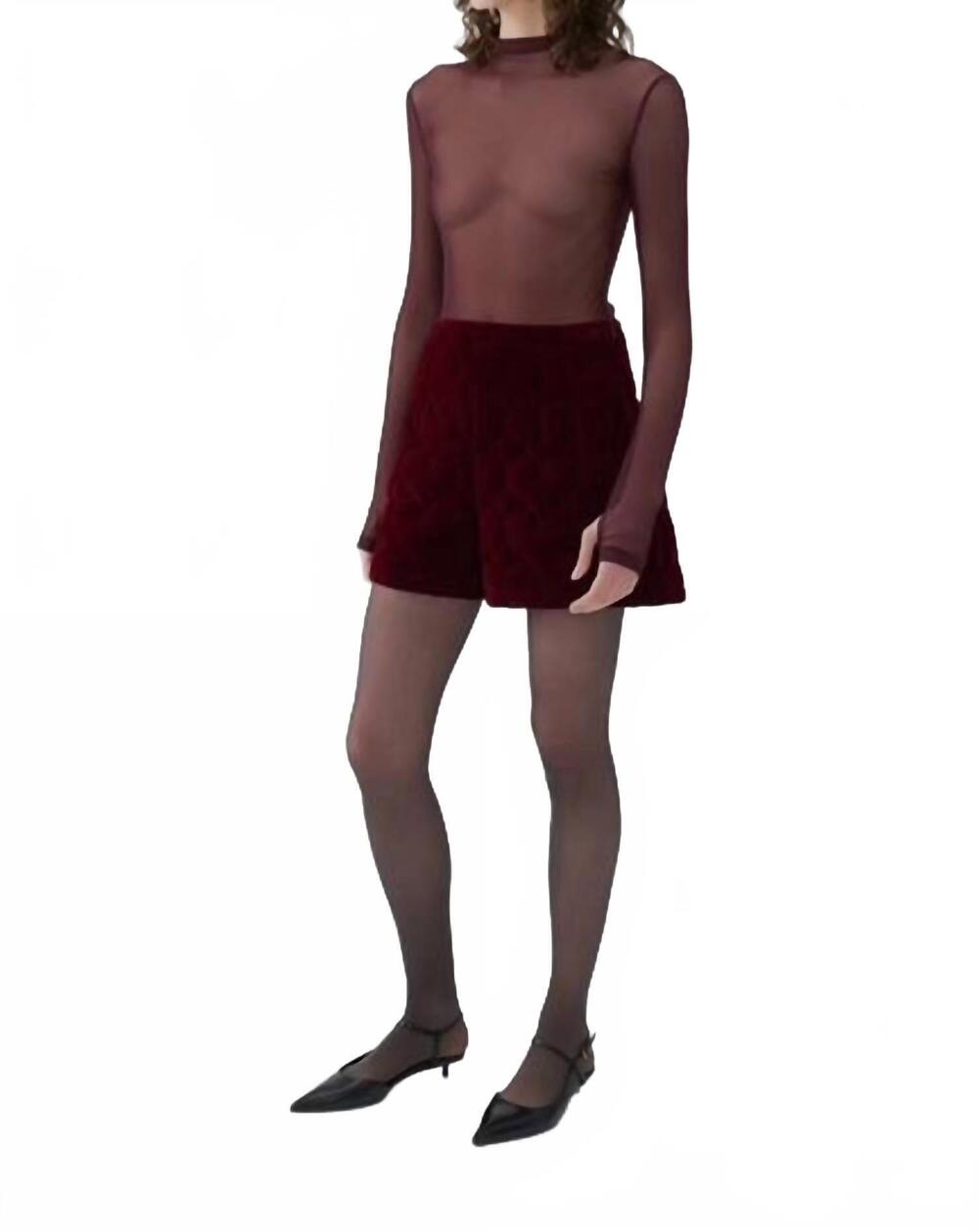 NEW NOCTURNE quilted mini shorts in burgundy